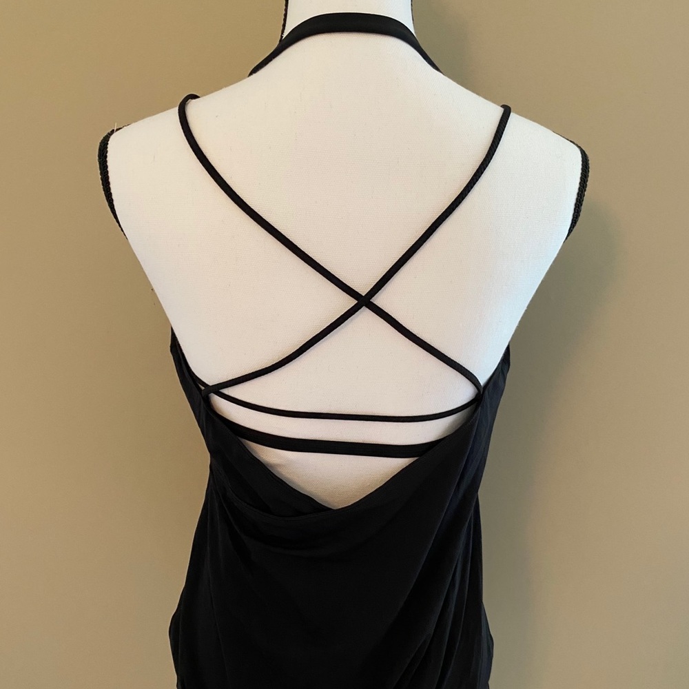 Lululemon workout top